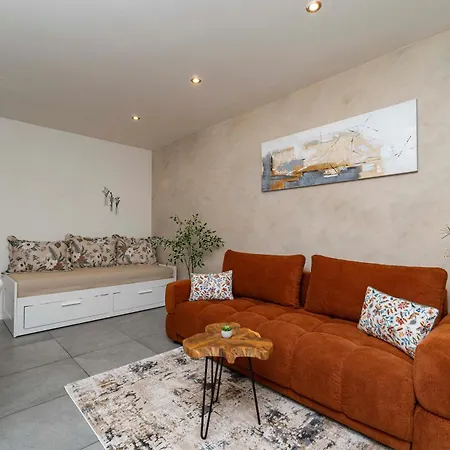 Appartamento Stylish Modern With Winter Terrace